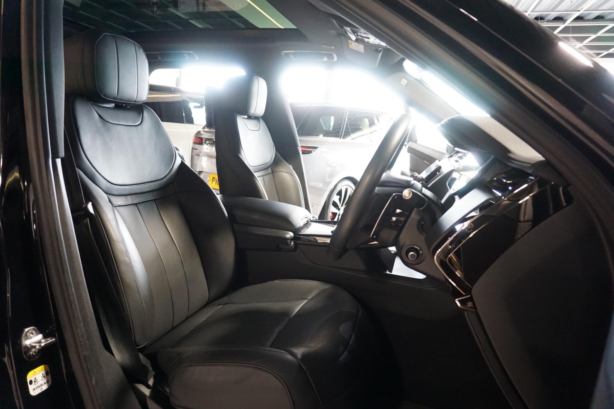 Land Rover Range Rover Sport 3.0 D300 MHEV Dynamic SE SUV 5dr Diesel Auto 4WD Euro 6 (s/s) (300 ps)
